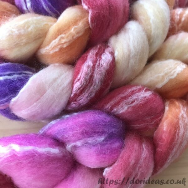 125g 70% Merino / 30% Bamboo Roving (218R05) - Image 6